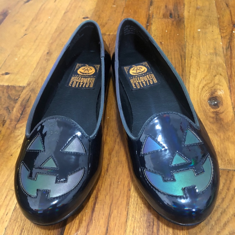 Strange Cvlt Jackolantern Black Reflective Flats